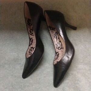 Nine & Company Leather Pumps size 9.5